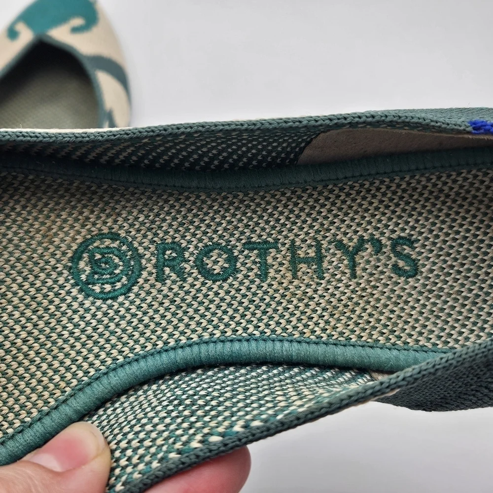 Rothy's The Point pointed toe flats in Moroccan Green pattern size 8